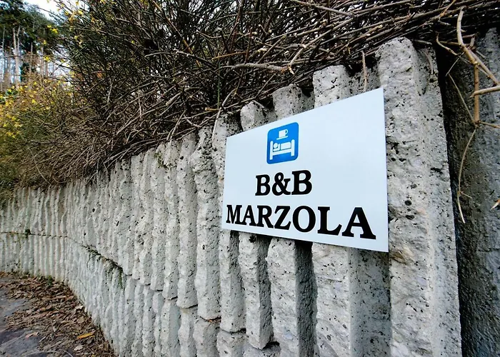 住宿加早餐酒店 Marzola 特伦托